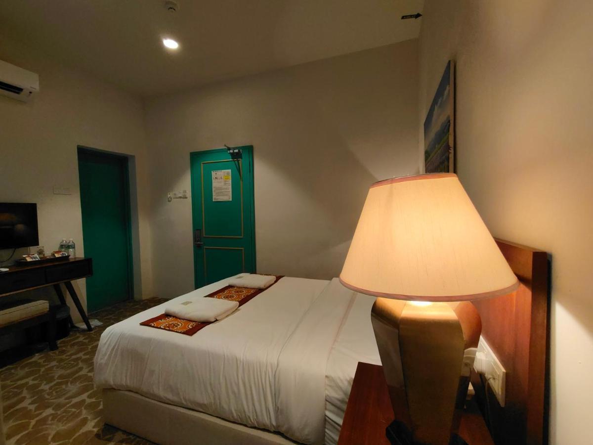 カピタン コンシ ブティック ホテル Malacca エクステリア 写真